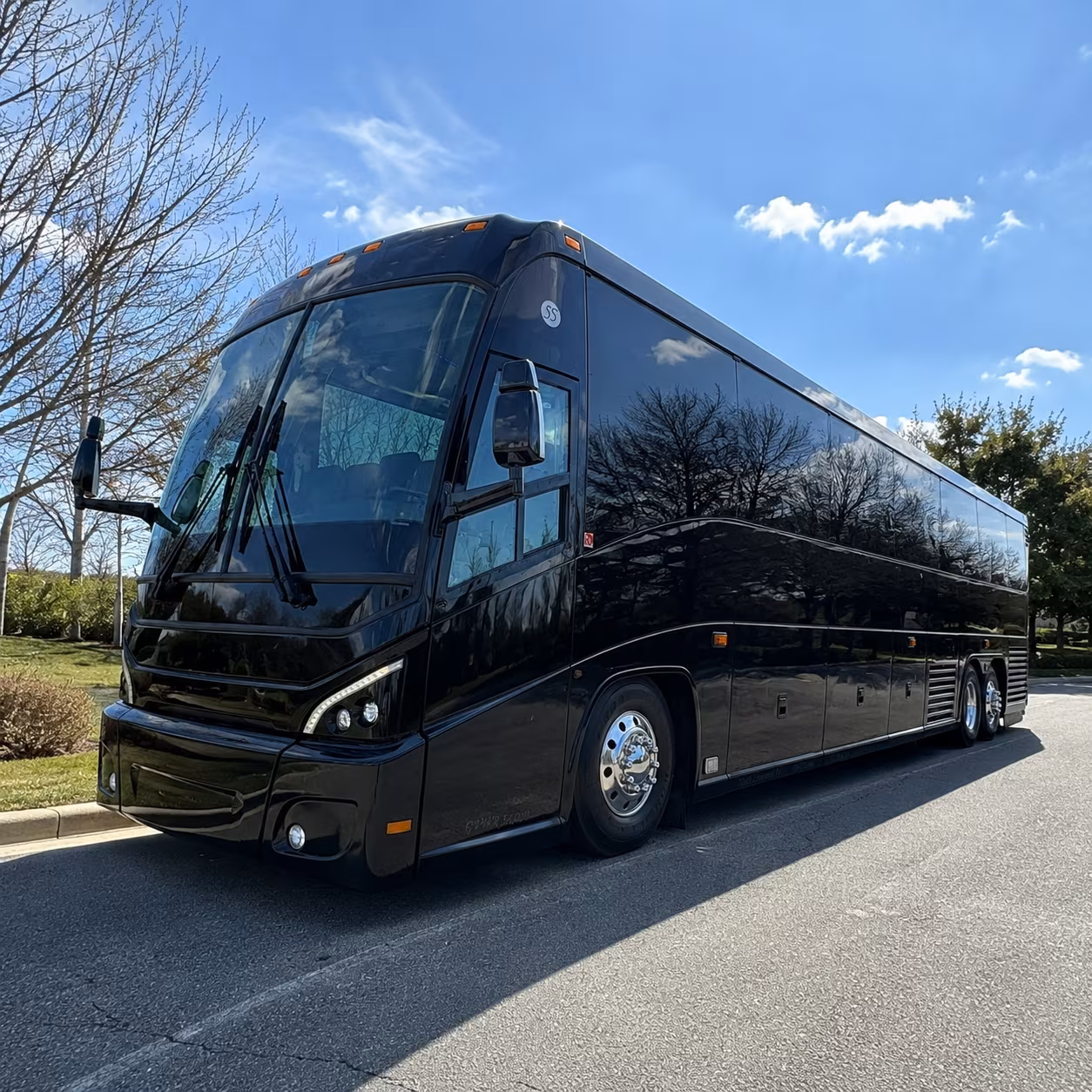 multi day bus rentals to chicago cleveland and beyond from rochester hills
