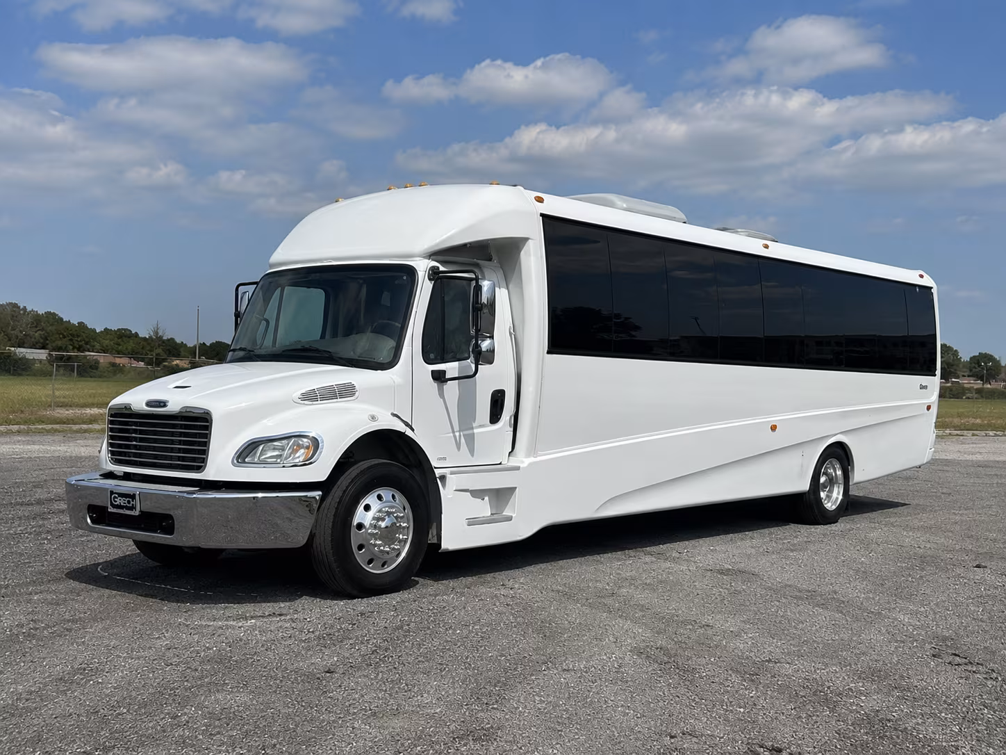 rochester hills 50 passenger party bus