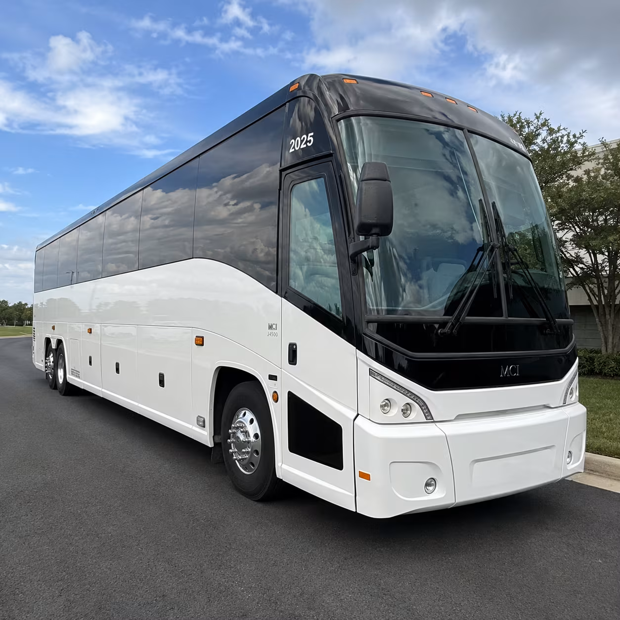 wedding shuttles and private event transportation in rochester hills